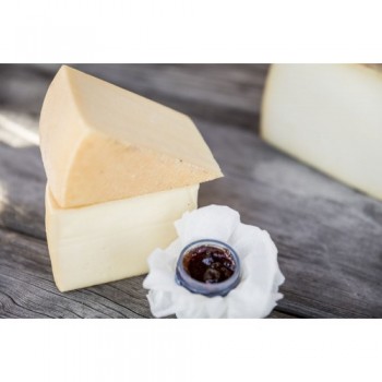 aromatische Senfsoße mit Käse aromatische Senfsoße mit Käse