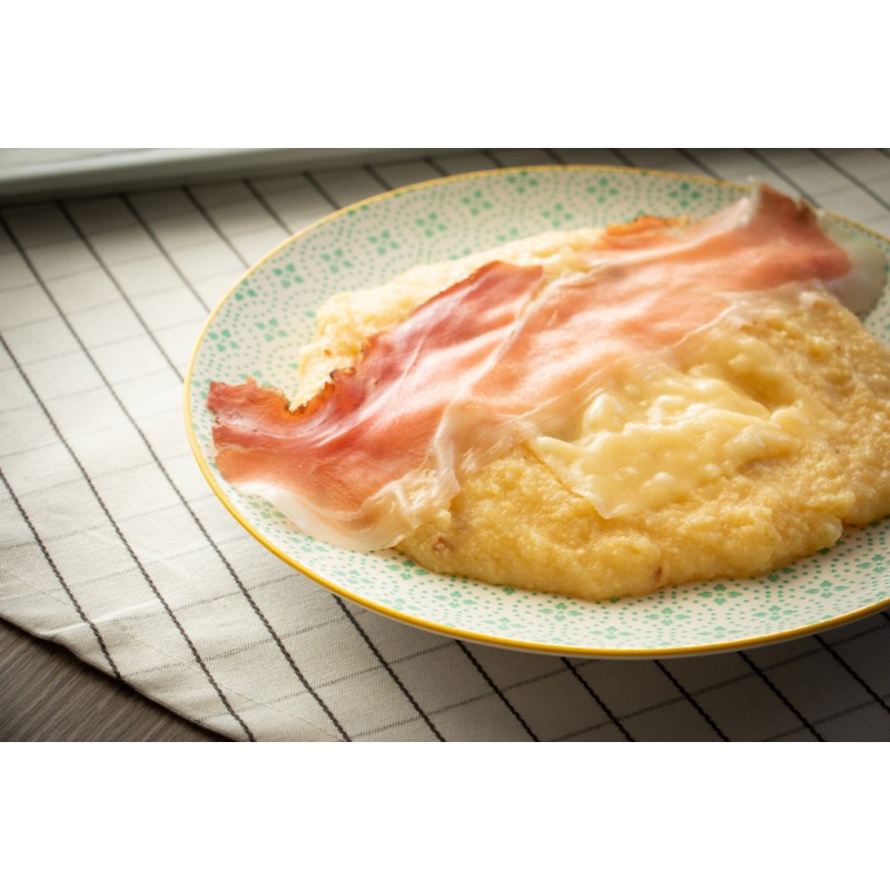 Polenta mit Speck und Käse