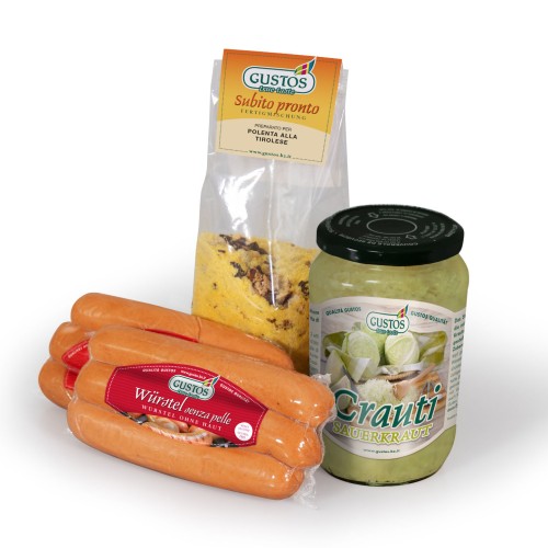 Polenta, Würstel und Kraut