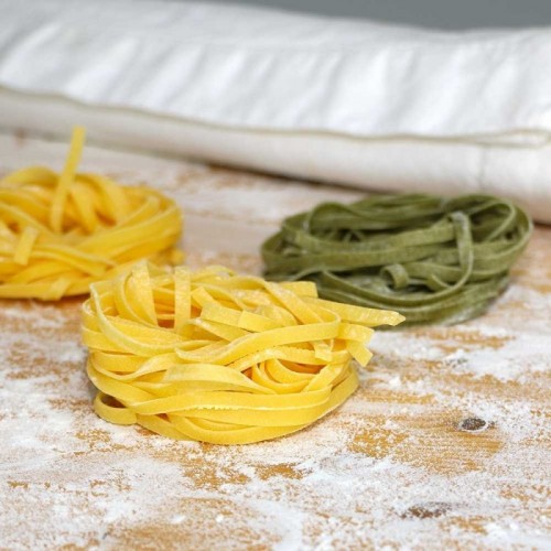 Heu- und Stroh-Fettuccine